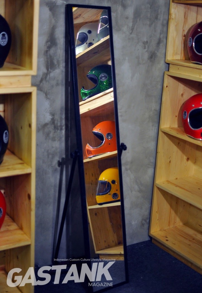elder helmet9